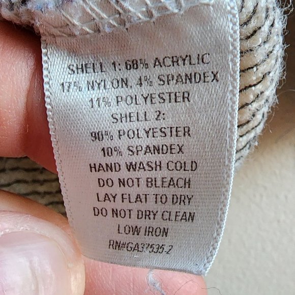 Monteau Light Gray/Black Scoop Neck Sweater Size Small - Picture 12 of 16